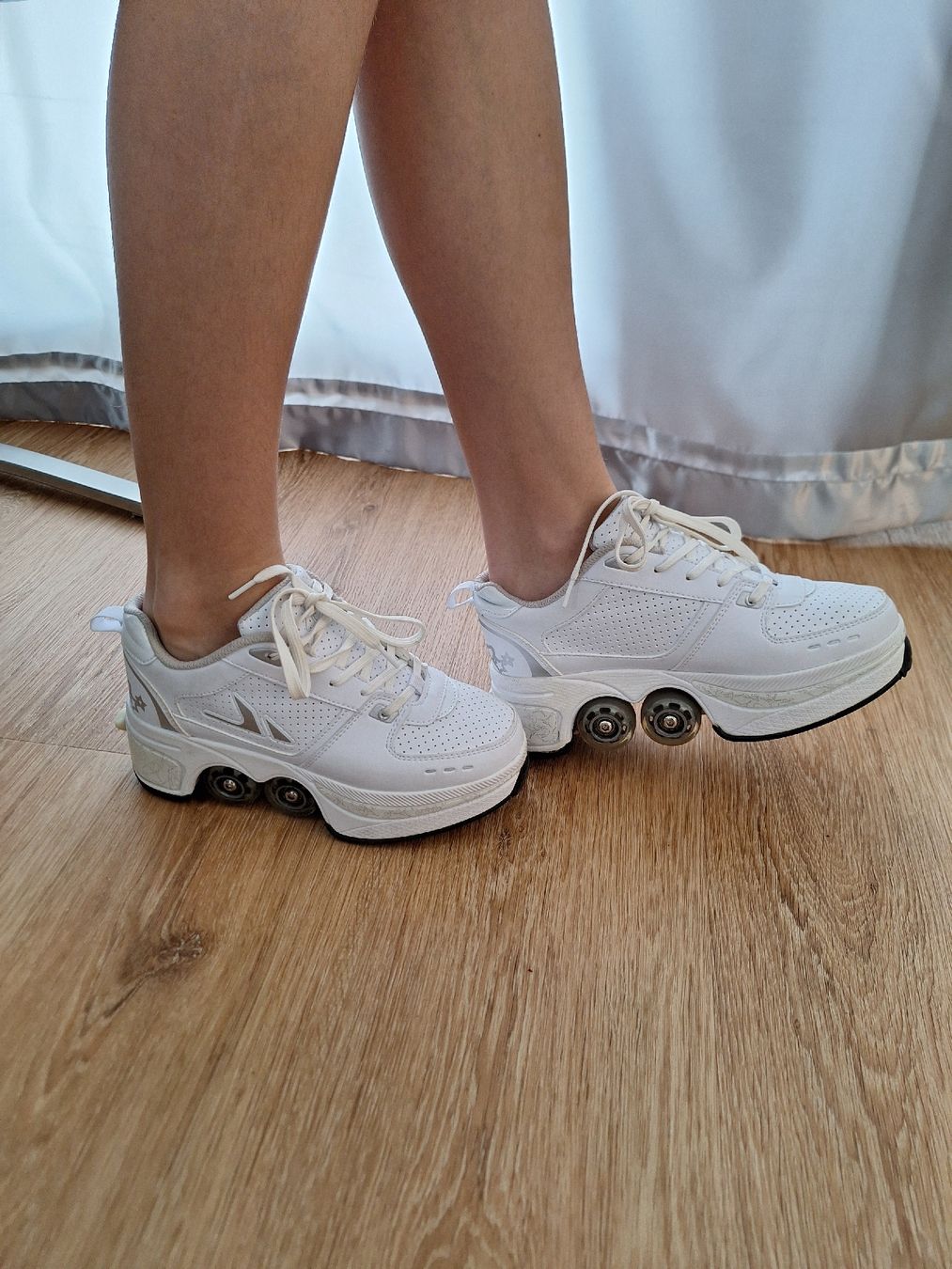 Scarpe per ragazzi: Rollschuh Roller Skates 2in1 Schuhe mit Roller – Nuovo (secondo la descrizione) da Frauenfeld venduto da Manu805 2
