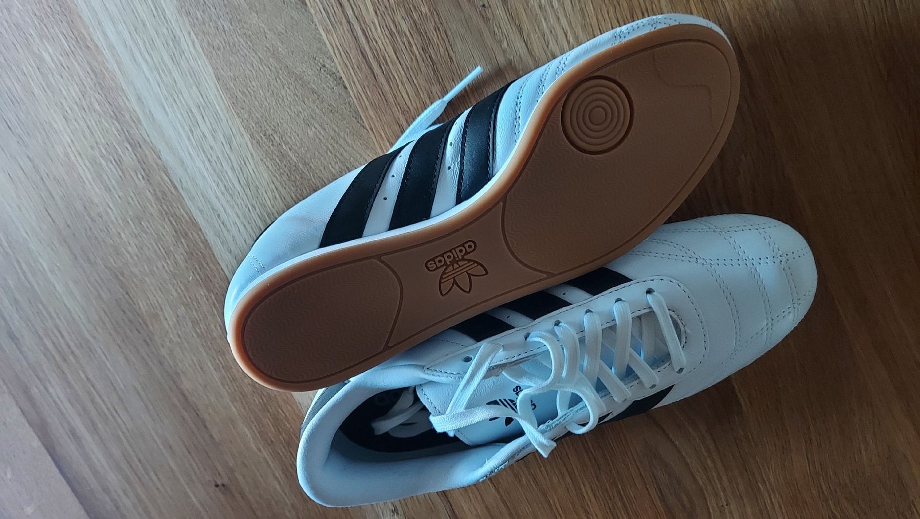 Adidas Scarpe da donna: Adidas – Nuovo e nell'imballaggio originale da Aarau venduto da lca_m6nw 3
