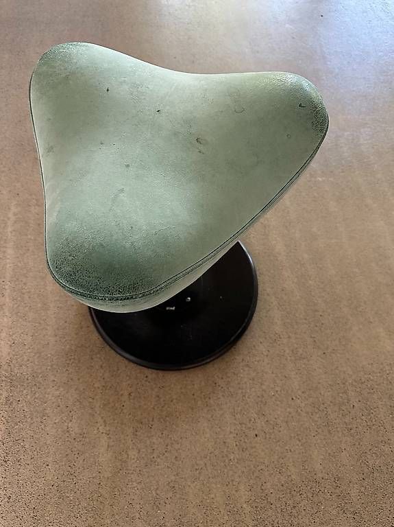 Sgabelli: Ergonomischer Stehhocker-Drehstuhl Stokke – Usato da Aarau venduto da vio_lrn7 2
