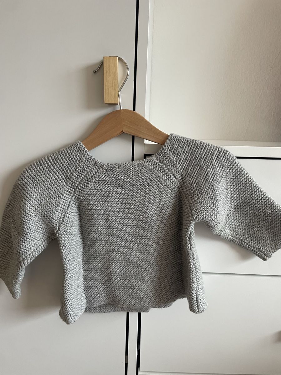 Maglioni & Felpe: Gr. 68-71 Strickjacke – Usato da Wädenswil venduto da flo8820 1