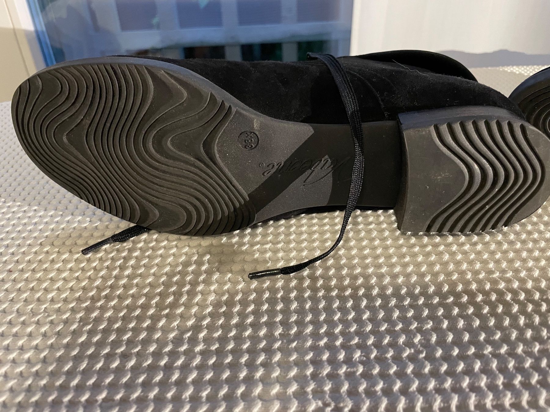 Vabeene Damenschuhe: Hübsche Wildleder Stiefelette von Vabeene – Neu (gemäss Beschreibung) aus Winterthur von Myrtillus 3