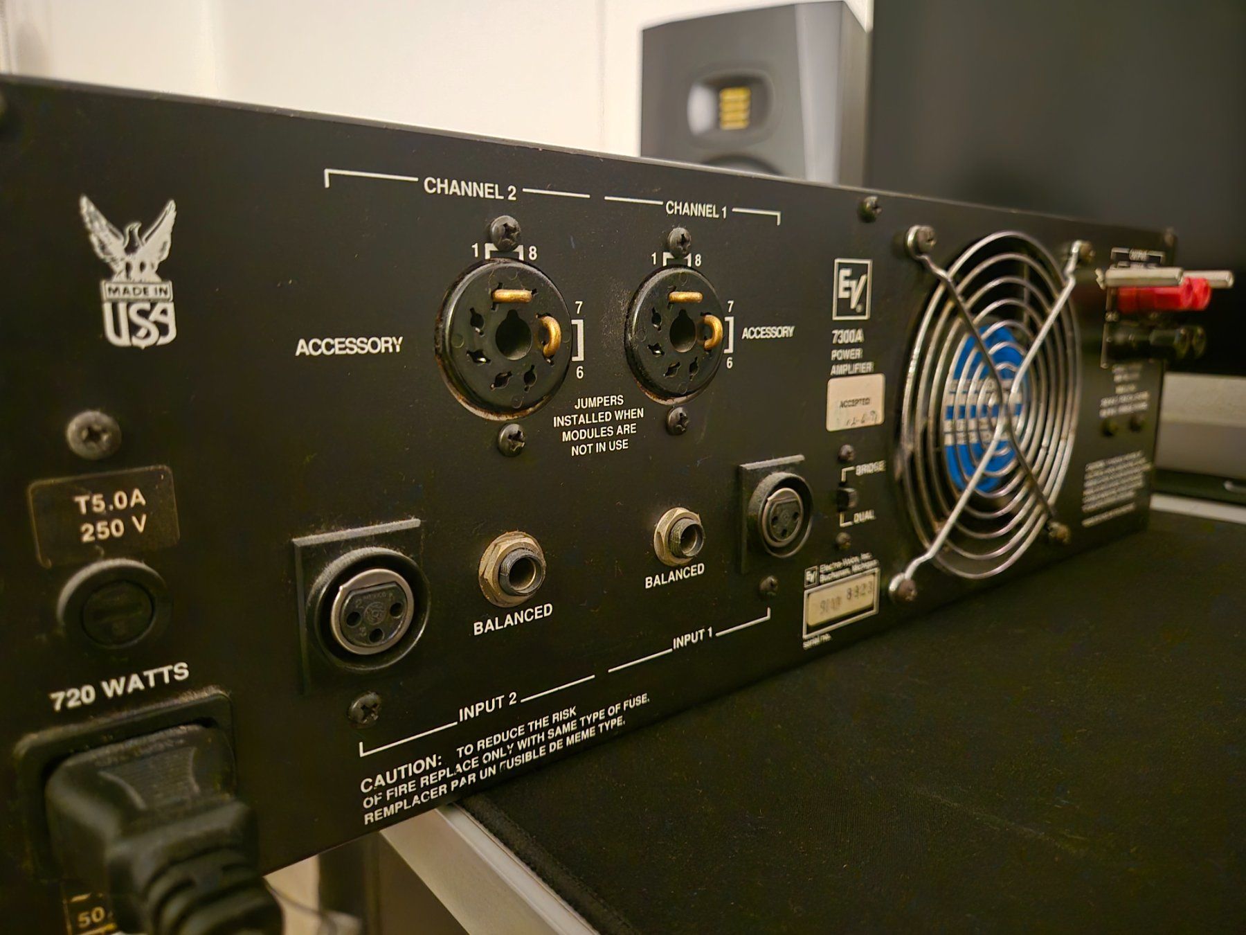 Electro-voice Amplificateurs: Electro Voice EV 7300A Stereo – D'occasion à Enges par val_g2mh 2