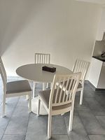 4 IKEA-Essstühle  fast wie neu