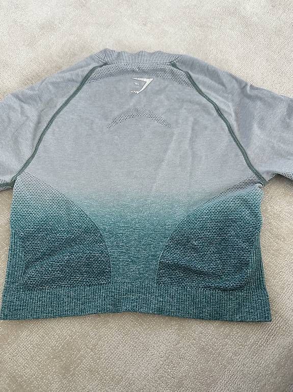 Tops: Gymshark Crop Top – D'occasion à Waldkirch par grabli 1