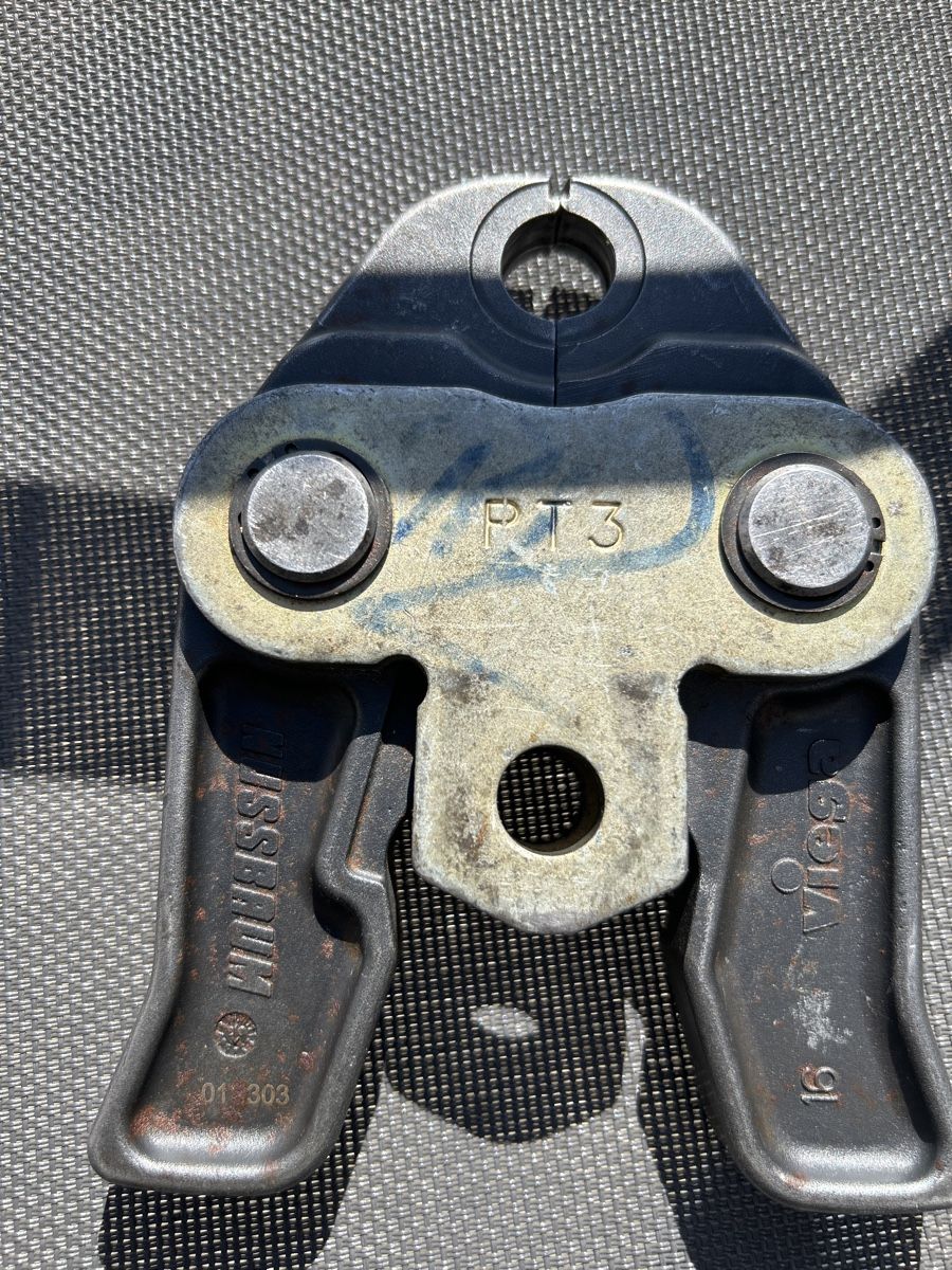 Tous les outils: Nussbaum PT3Pressbacke dm16 – D'occasion à Büsserach par ronnin1 1
