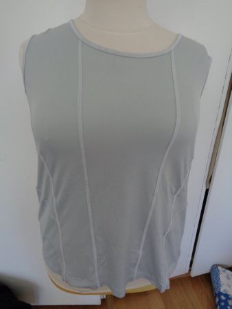 Top gris T. 48 et 50