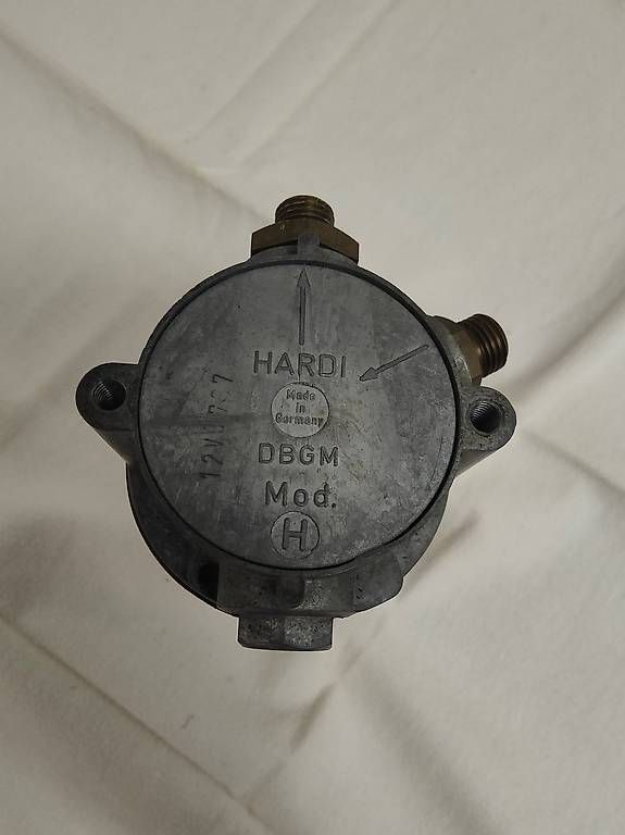Tutti pezzi di ricambio auto: Hardi Benzinpumpe DBGM Mod. H  12V 3767 – Usato da Wetzikon ZH venduto da Matrixx7 2
