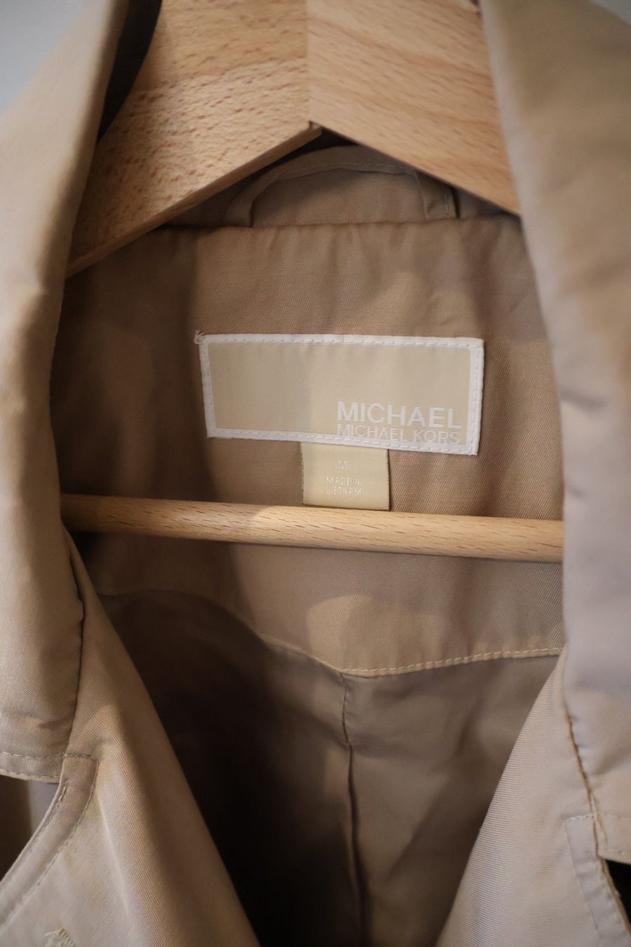 Michael Kors Manteaux: Michael Kors Trenchcoat – D'occasion à Winterthur par jul_v9wx 1