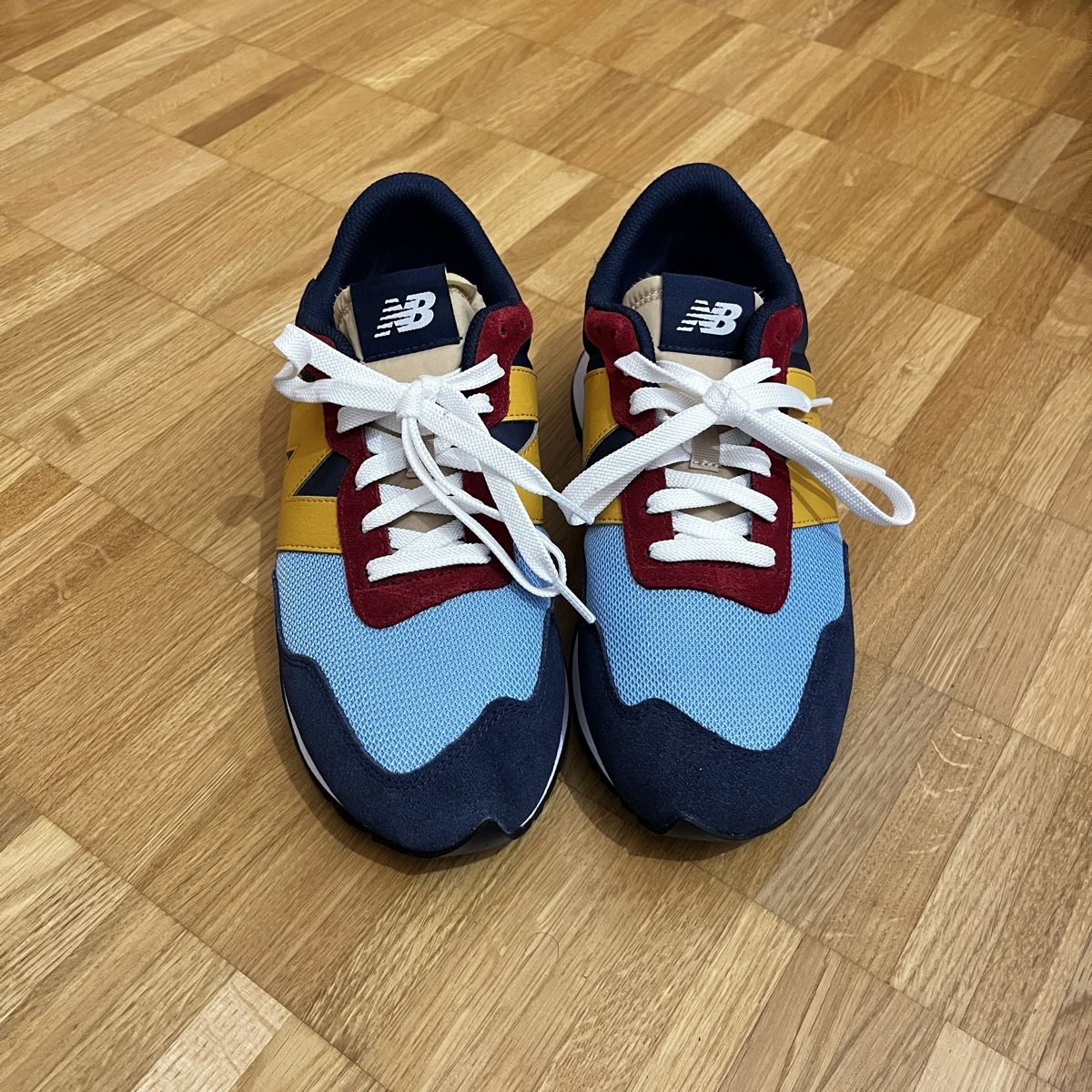 New Balance Scarpe da uomo: New Balance Schuhe Gr. 42 – Nuovo (secondo la descrizione) da Aarau venduto da sen_er 1