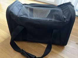 Hunde Travel Box