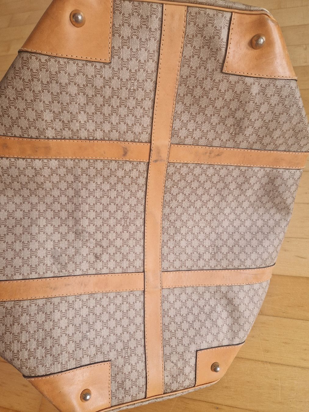 Celine Taschen: Wunderschöne Tasche Celine Monogram  – Gebraucht aus Zürich von Margherita_90 5