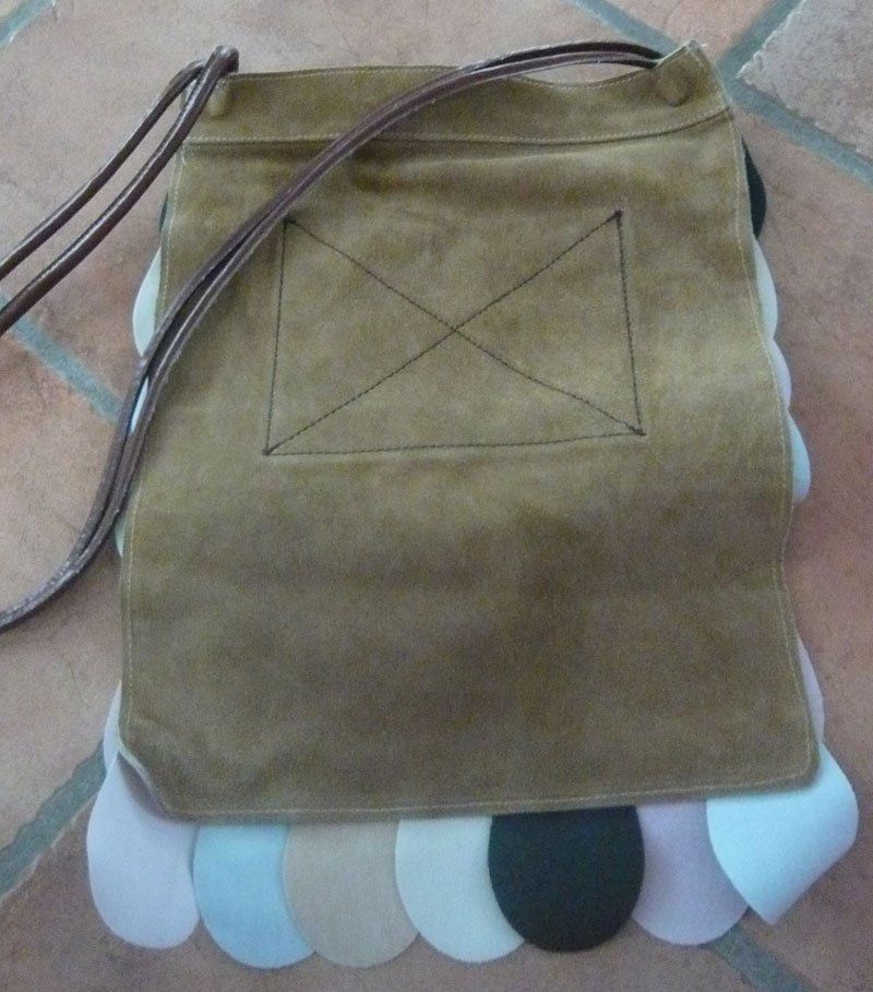 Borse da donna: Damentasche / Handtasche / Tasche – Usato da Ruggell venduto da Dolce9 1