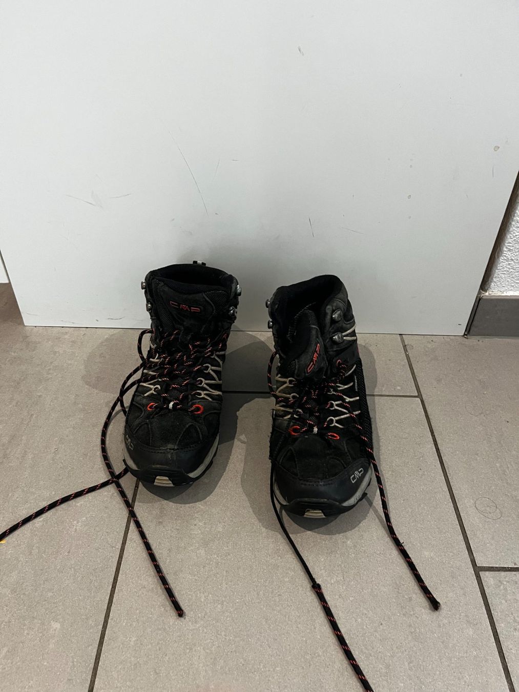 CMP Chaussures garçon: CMP Wanderschuhe, wasserdicht, Grösse 40, Wintertauglich – D'occasion à Zumikon par max_sv5g
