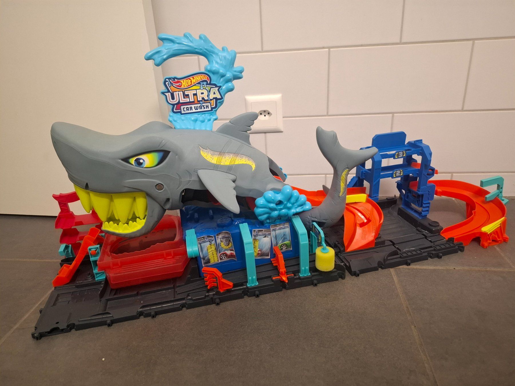 Hot Wheels Giocattoli: Car wash hotweels – Usato da Biel/Bienne venduto da emilie022