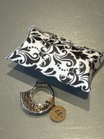 Spezieller Ring Modeschmuck mit Muster, Grösse 18, Neu!