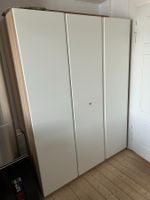 IKEA Kleiderschrank weiss / Holzoptik – 150 × 200 × 60 cm