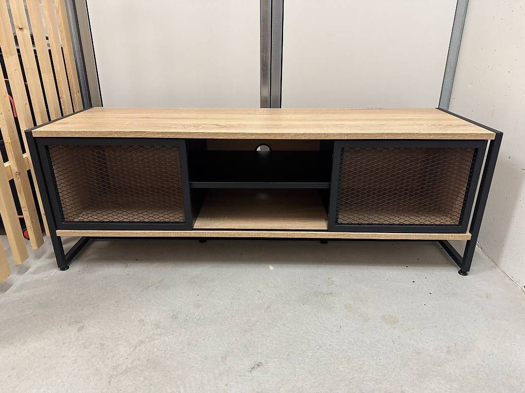 Mobili TV: TV-Möbel Holzdekor/Metall, 130 cm breit – Usato da Zollikon venduto da dpa_tg7x