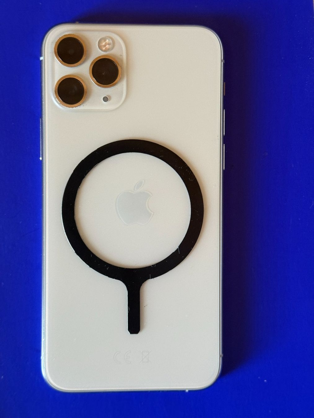 Apple Telefoni cellulari / Smartphones: iPhone 11 Pro Silver 256GB avec accessoires et boîte – Usato da Cudrefin venduto da HIFIFAN 2