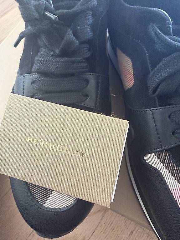 Burberry Scarpe da donna: Burberry Schuhe neu 38,5 – Usato da Schaffhausen venduto da Nathalia33 1