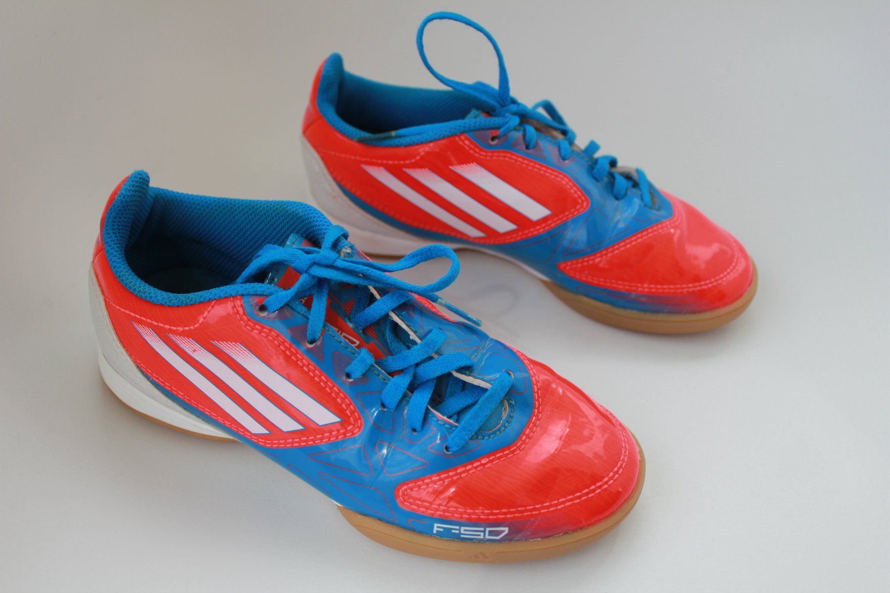 Adidas Chaussures garçon: Baskets Adidas  t. 33 – D'occasion à Peseux par Gilloss 2