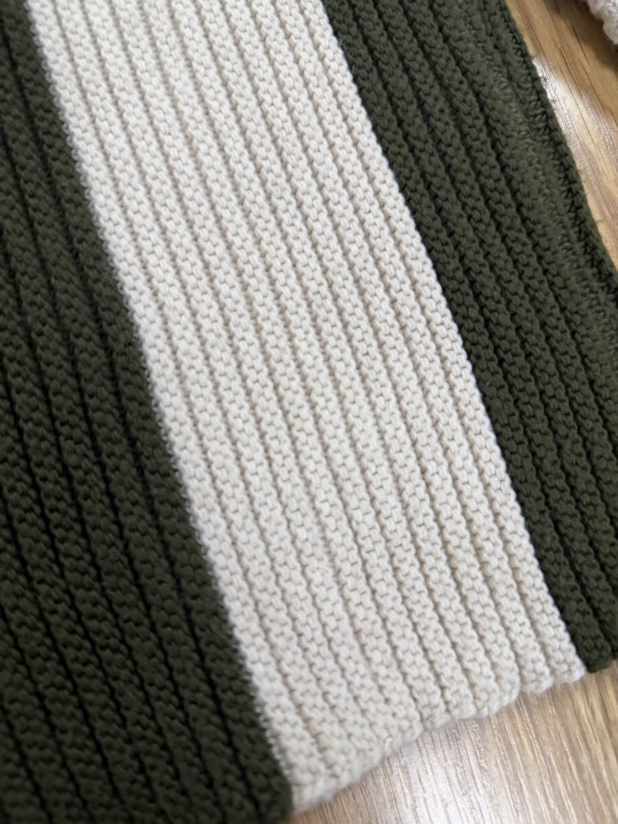 Pullover & Sweatshirts: Cozy Striped Turtleneck Sweater  – Gebraucht aus Knonau von Grapesvintage 2