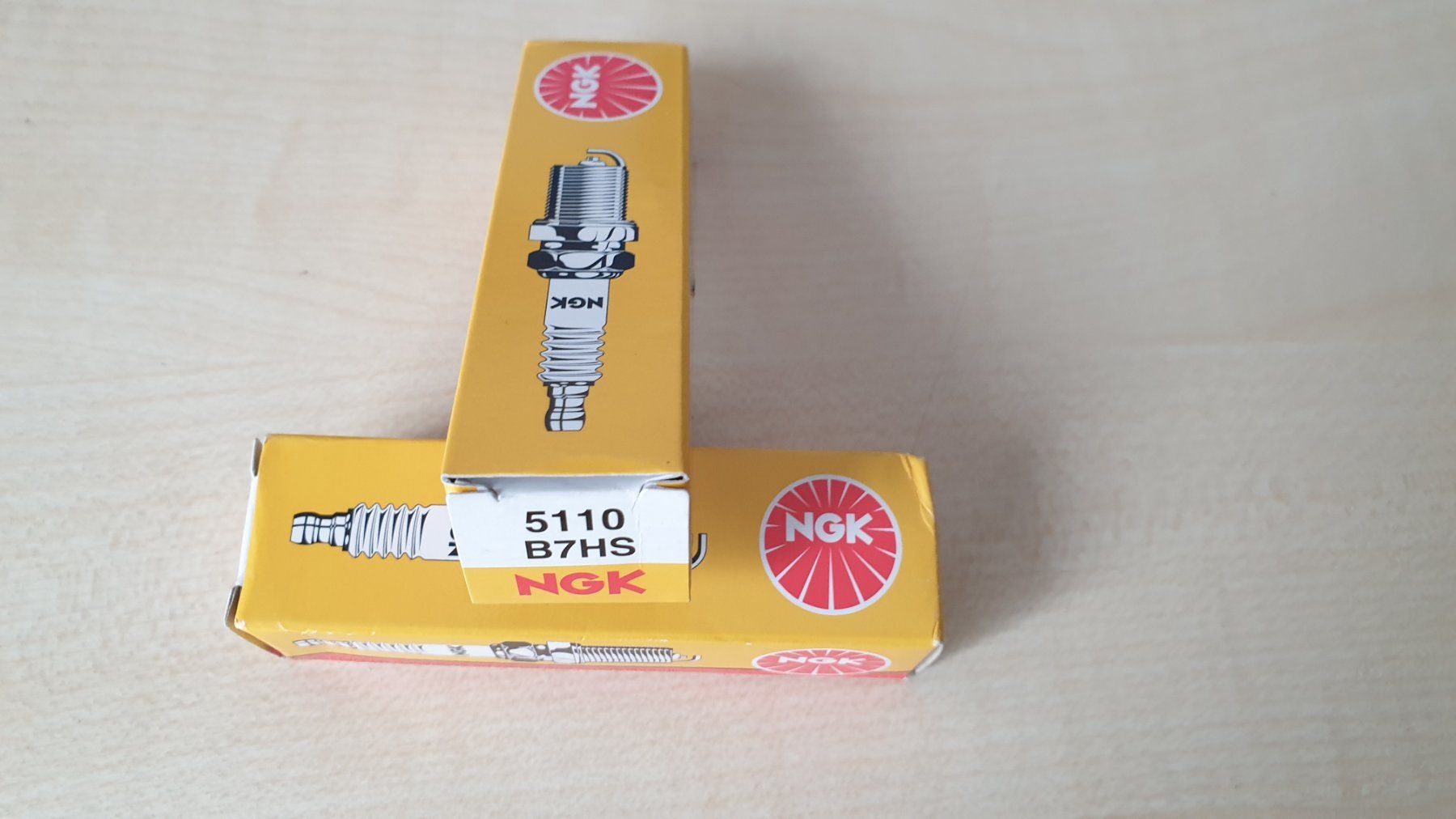 NGK Tutti i ricambio per moto: Zündkerze NGK – Nuovo e nell'imballaggio originale da Luzern venduto da RJN01 2