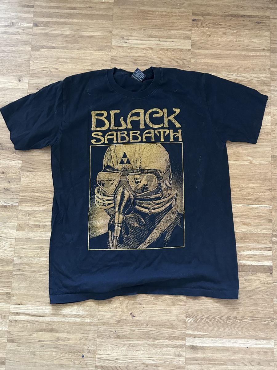 T-shirts: Black Sabbath Shirt – D'occasion à Wolfhausen par eil_jc5j