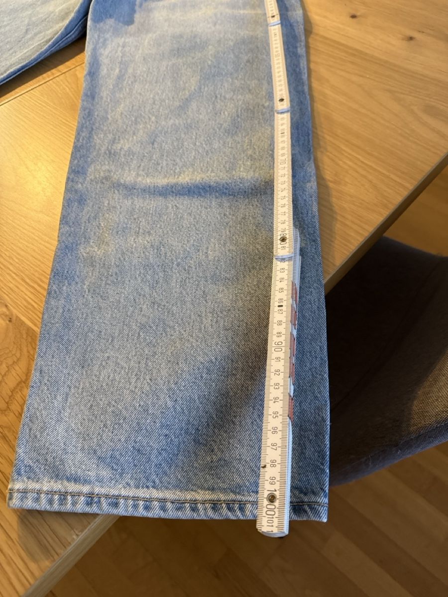 H&M Jeans: Jeans, Grösse 28/32, hellblau - Super Zustand! – Nuovo (secondo la descrizione) da Thun venduto da Vesna27 2