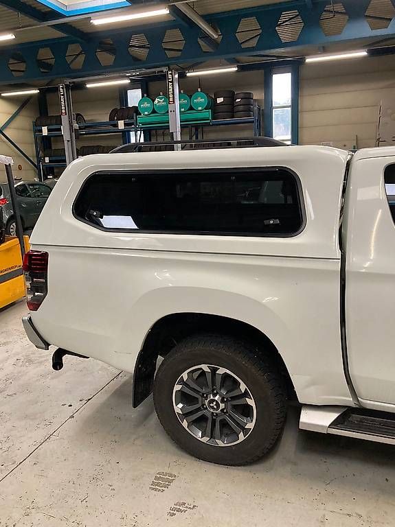 Mitsubishi Tutti pezzi di ricambio auto: Hardtop Mitsubishi L200 – Usato da Muhen venduto da CMARO07 1