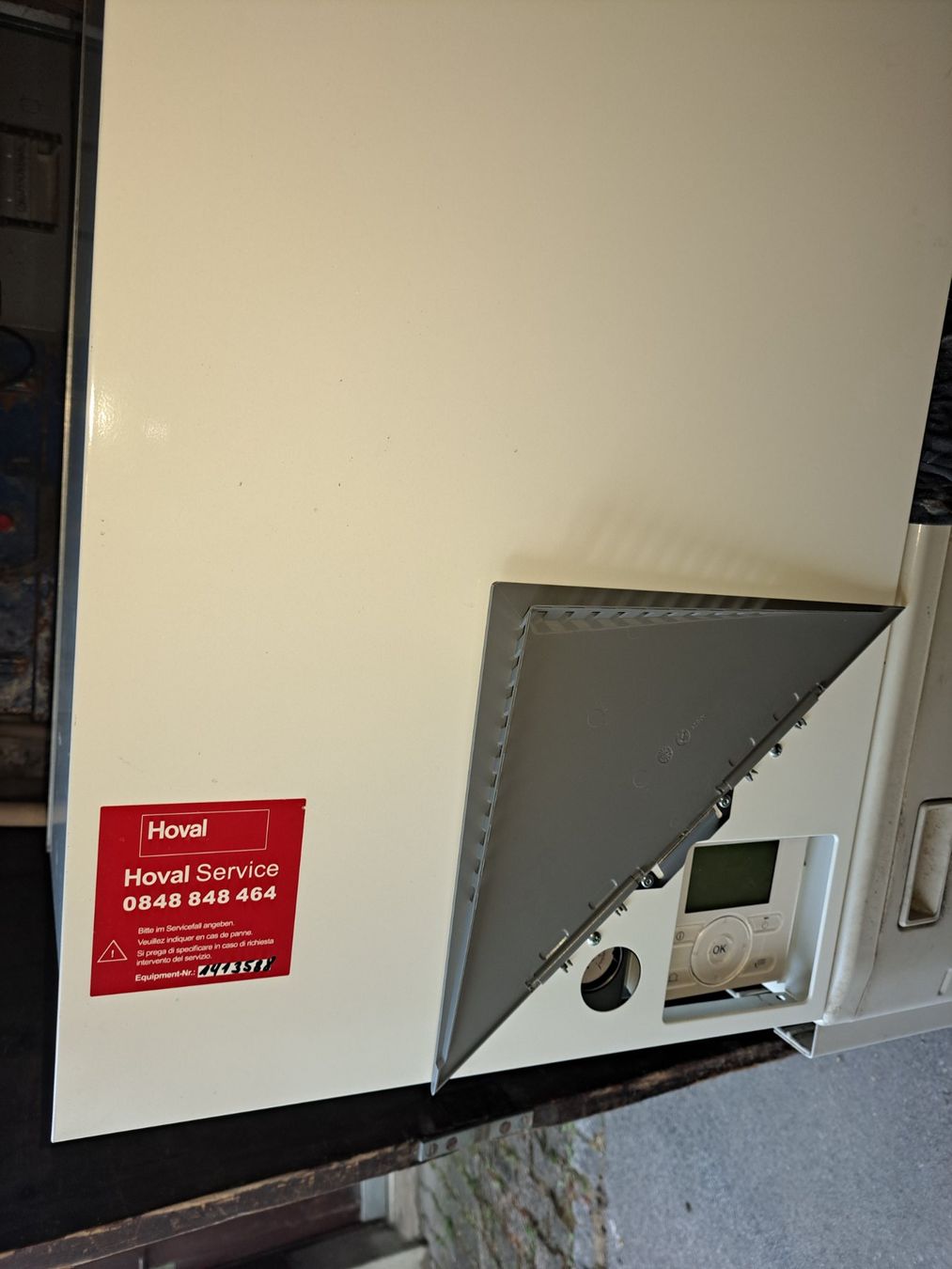 Hoval Radiateurs: Wärmepumpe Hoval 8 kW – D'occasion à Schwanden GL par roerich20