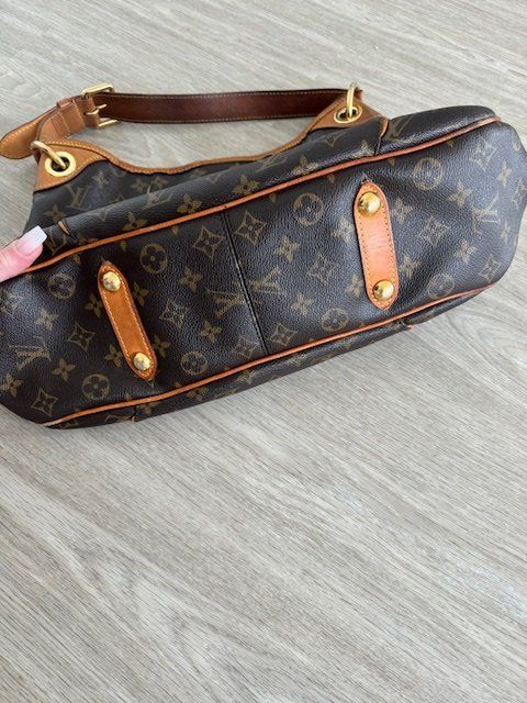 Louis Vuitton Borse da donna: ORIGINAL Louis Vuitton Tasche LETZTER PREIS !!! – Usato da Opfikon venduto da onlineschweiz 3