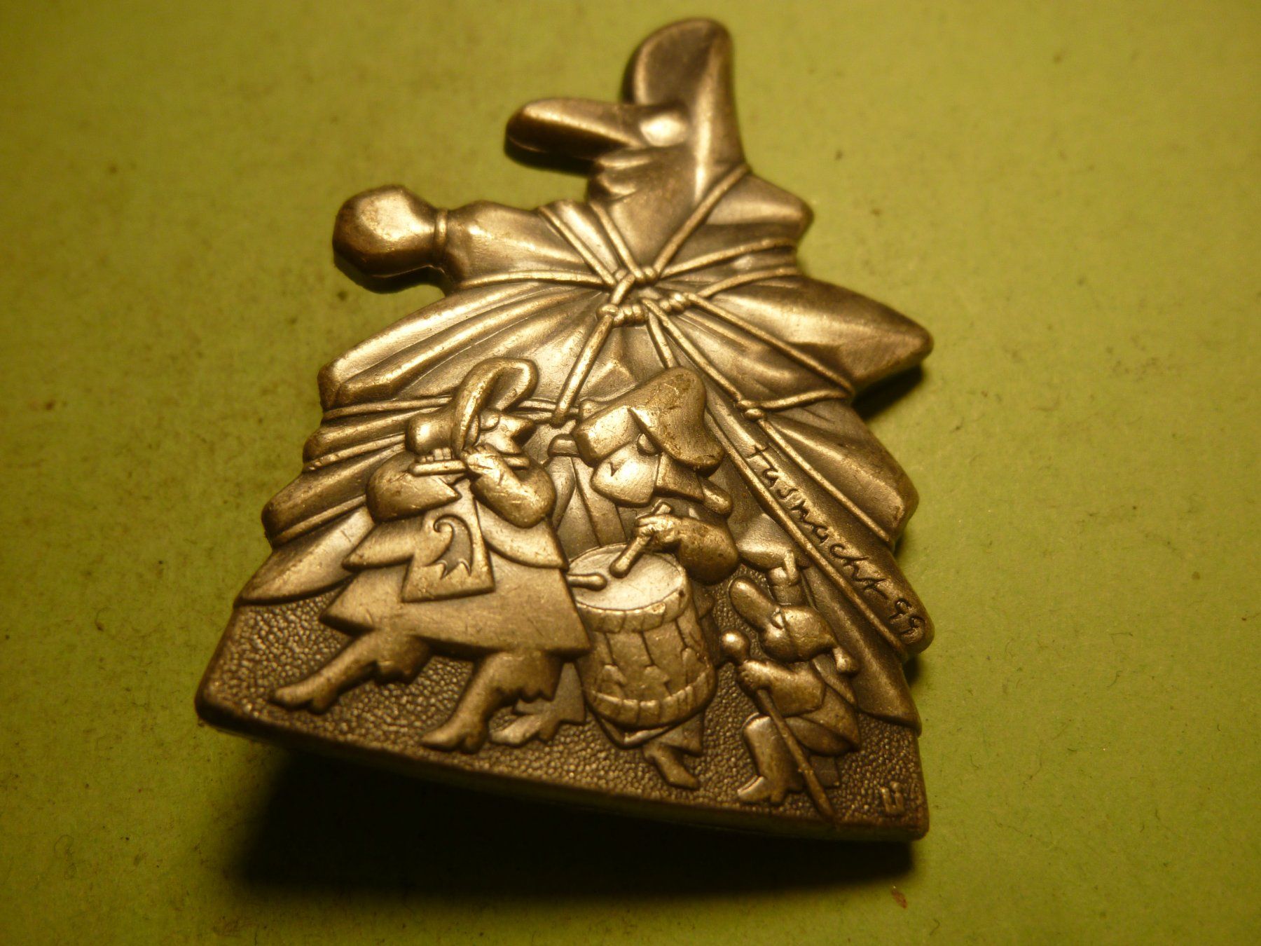Placchette & Badge: BASEL 1999 SILBER – Usato da Ried (Muotathal) venduto da Mandarin02