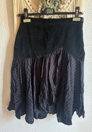 Bezaubernder, asymmetrischer Jupe im Vintagelook Gr. S