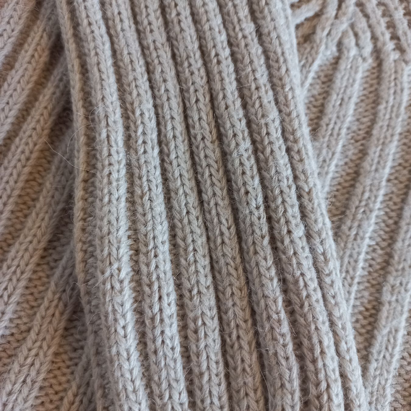 Pulls & Sweat-shirts:  Sisley Pullover  beige Taille 40/42 – Neuf (Voir description) à Dompierre FR par fat_xth5 9