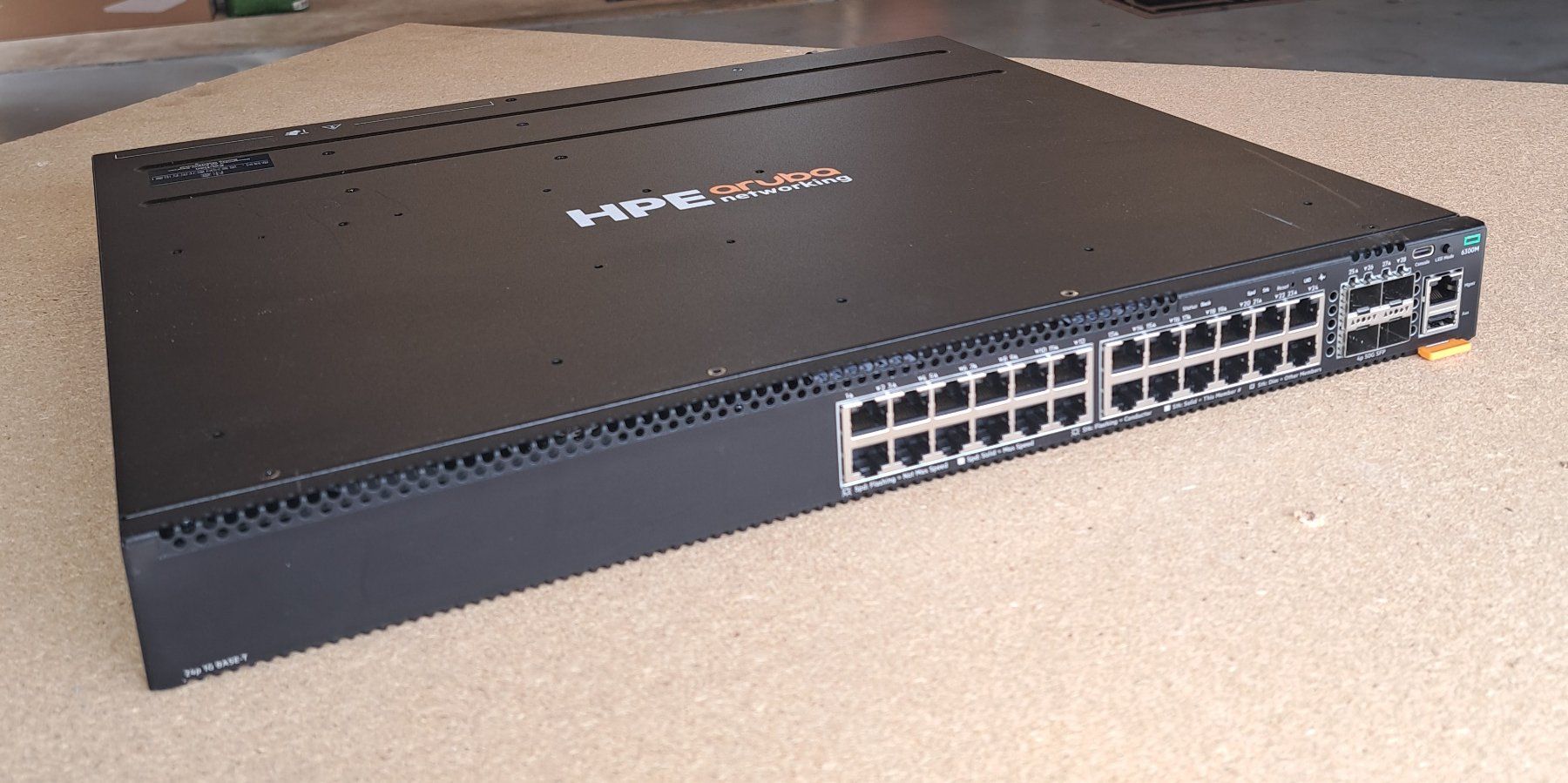 Hewlett Packard Hubs & Switches: HPE Aruba 6300M 24G 4SFP56 Switch – D'occasion à Murgenthal par Wifra62