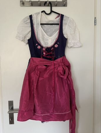 Schönes Dirndl für's Oktoberfest, Grösse 34