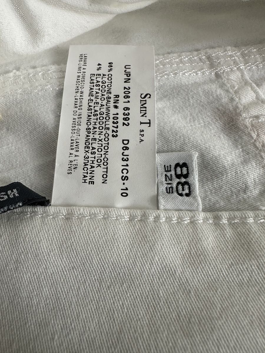Armani Jeans: Armani Jeans – Usato da Reinach BL venduto da Tropic_Paradise 2