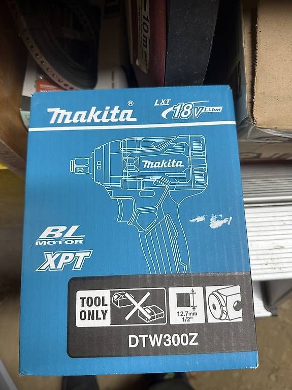 Makita Tutti gli attrezzi: Makita DTW 300 Schlagschrauber – Nuovo e nell'imballaggio originale da Büsserach venduto da san_hw58 1