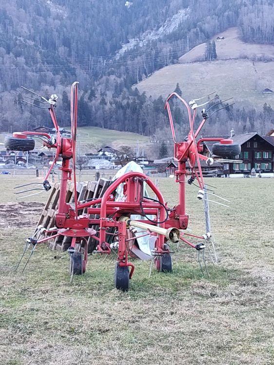 Kreiselheuer Zetter Heuwender Sip Spider 450 Hidro (Defekt) in ...