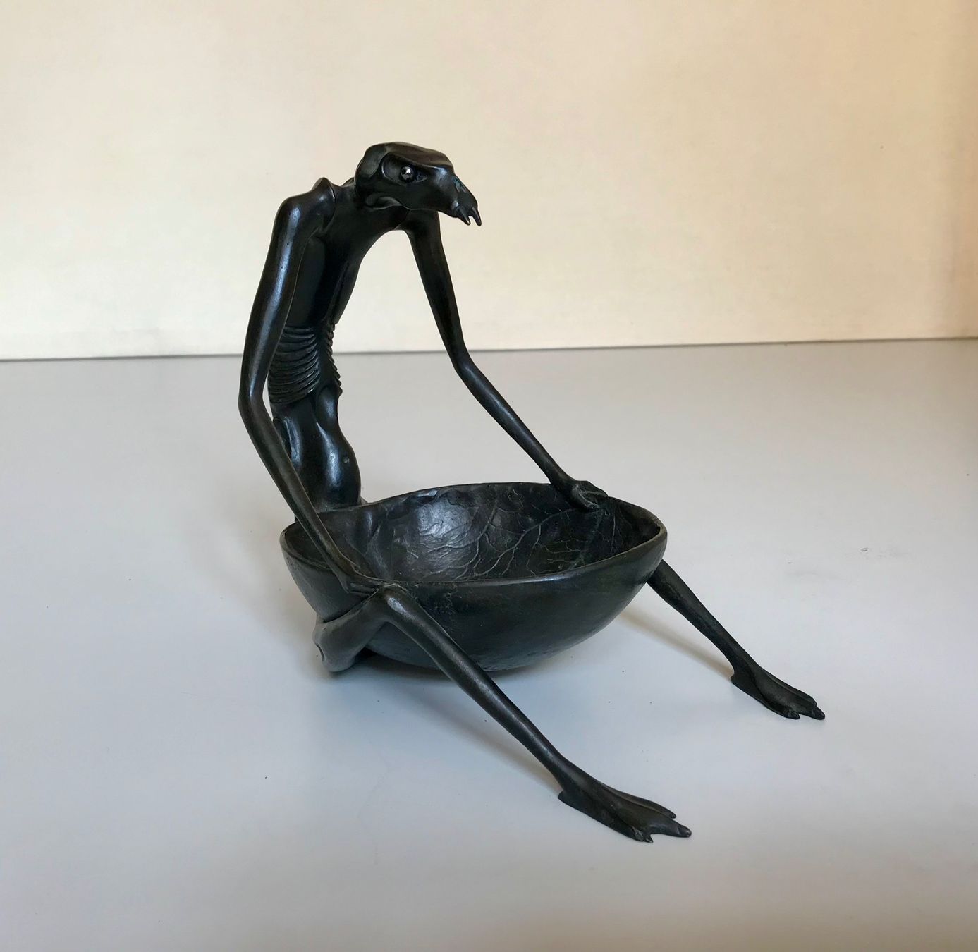 Statuette: Bronzefigur Kunst – Usato da Basel venduto da nostanz
