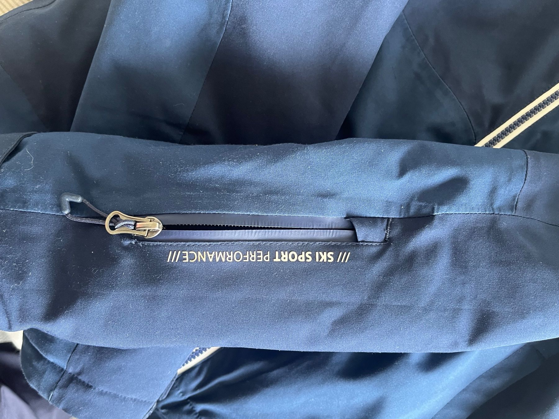 Ziener Jacken: Skijacke Unisex Ziener – Gebraucht aus Gondiswil von kaj_26vz 4