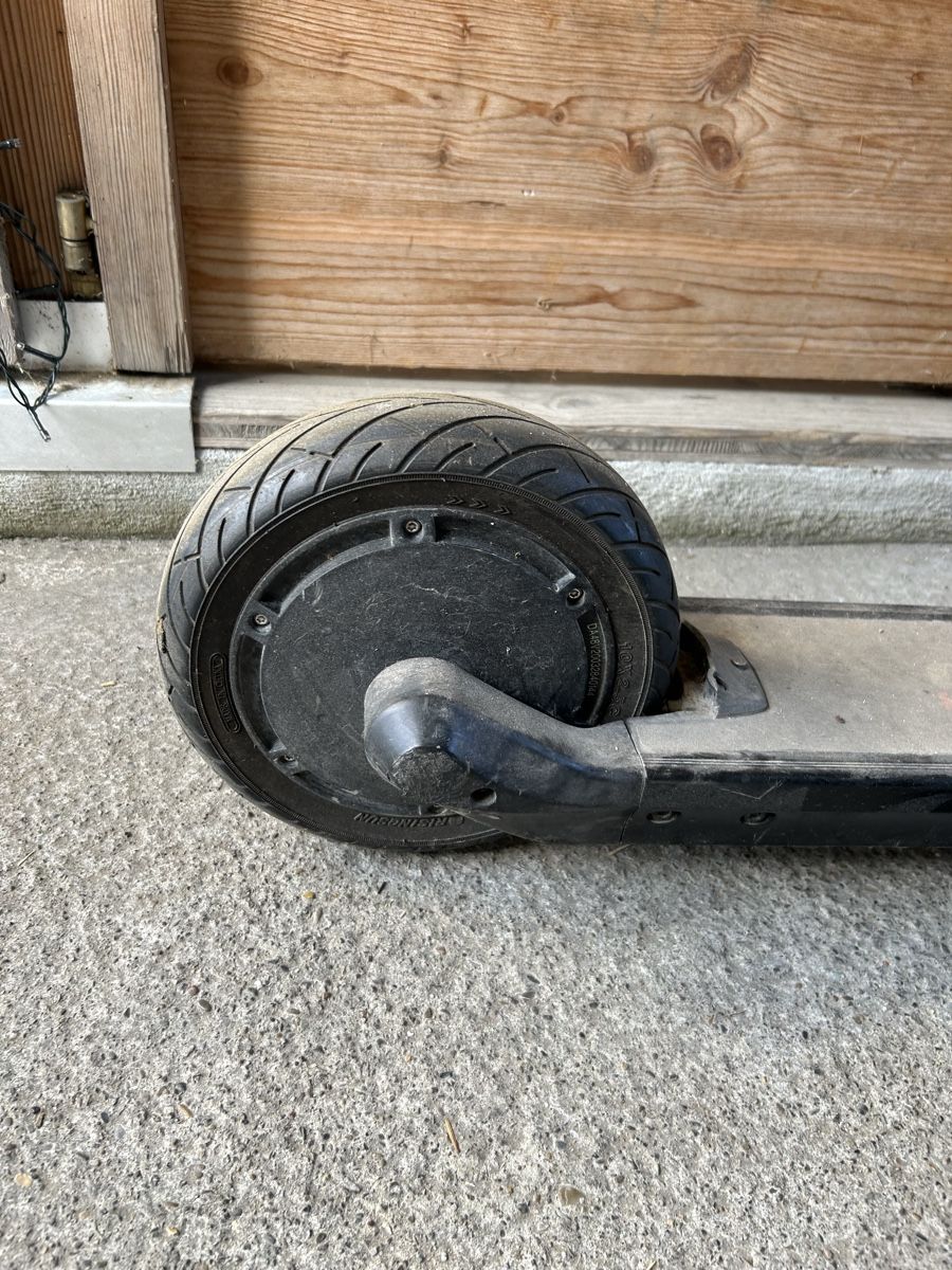 Scooter: E-scooter – Difettoso da Lömmenschwil venduto da Chuetz 1