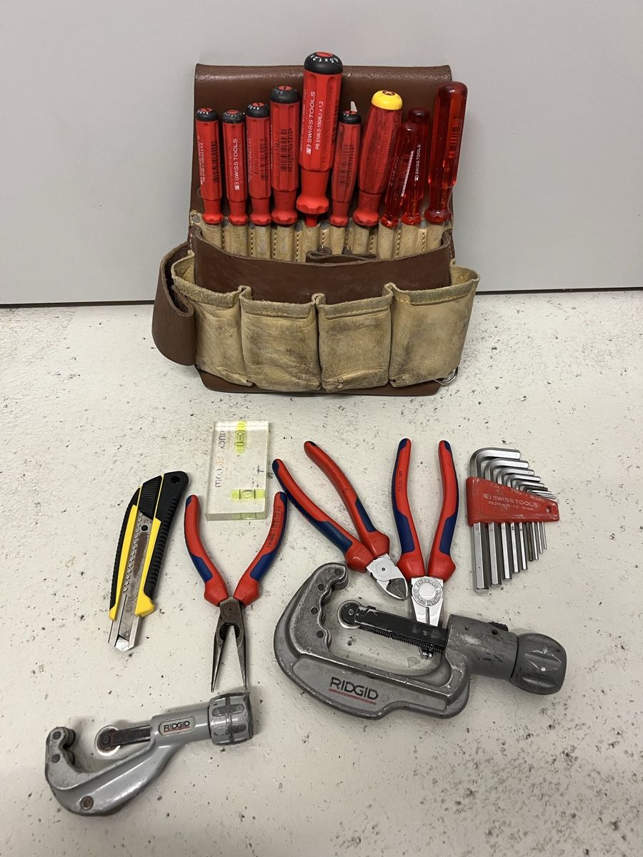 Alle Werkzeuge: Elektriker Werkzeugtasche  – Gebraucht aus Holziken von 181281 3
