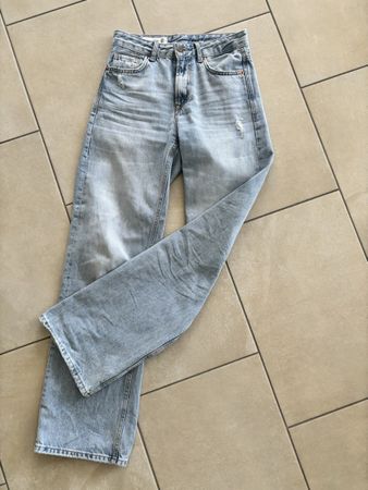 Stradivarius Jeans Damen Grösse 36 hellblau guter Zustand