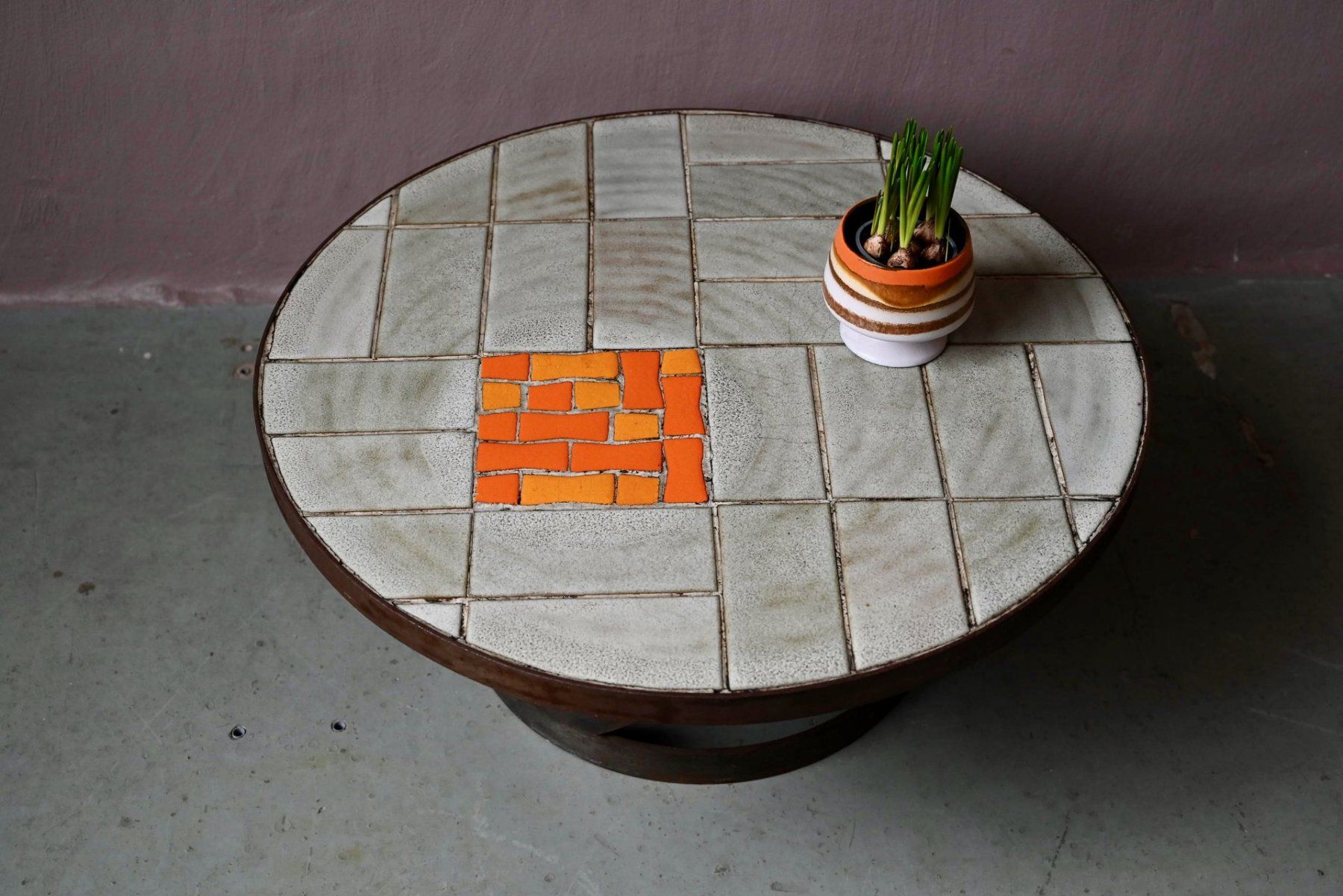 Tavoli: Table basse brutaliste acier brossé et céramique – Usato da COLMAR venduto da Sophiebellelurette 1
