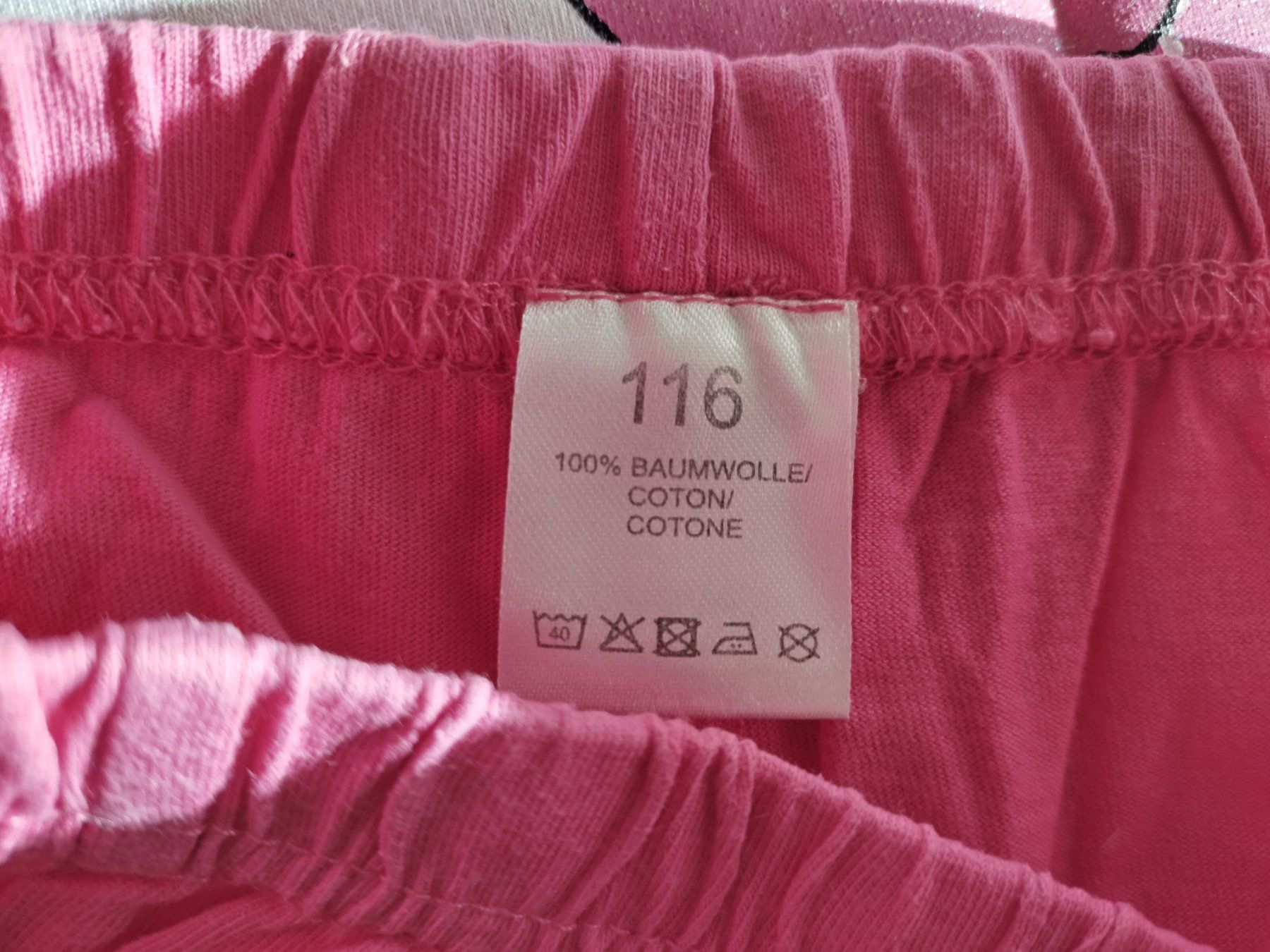 Lotti & Set di vestiti: Pyjama-Set für echte Eis- & Eiskönnigen Freundinen, 110-116 – Usato da Densbüren venduto da TutaLarsen 3