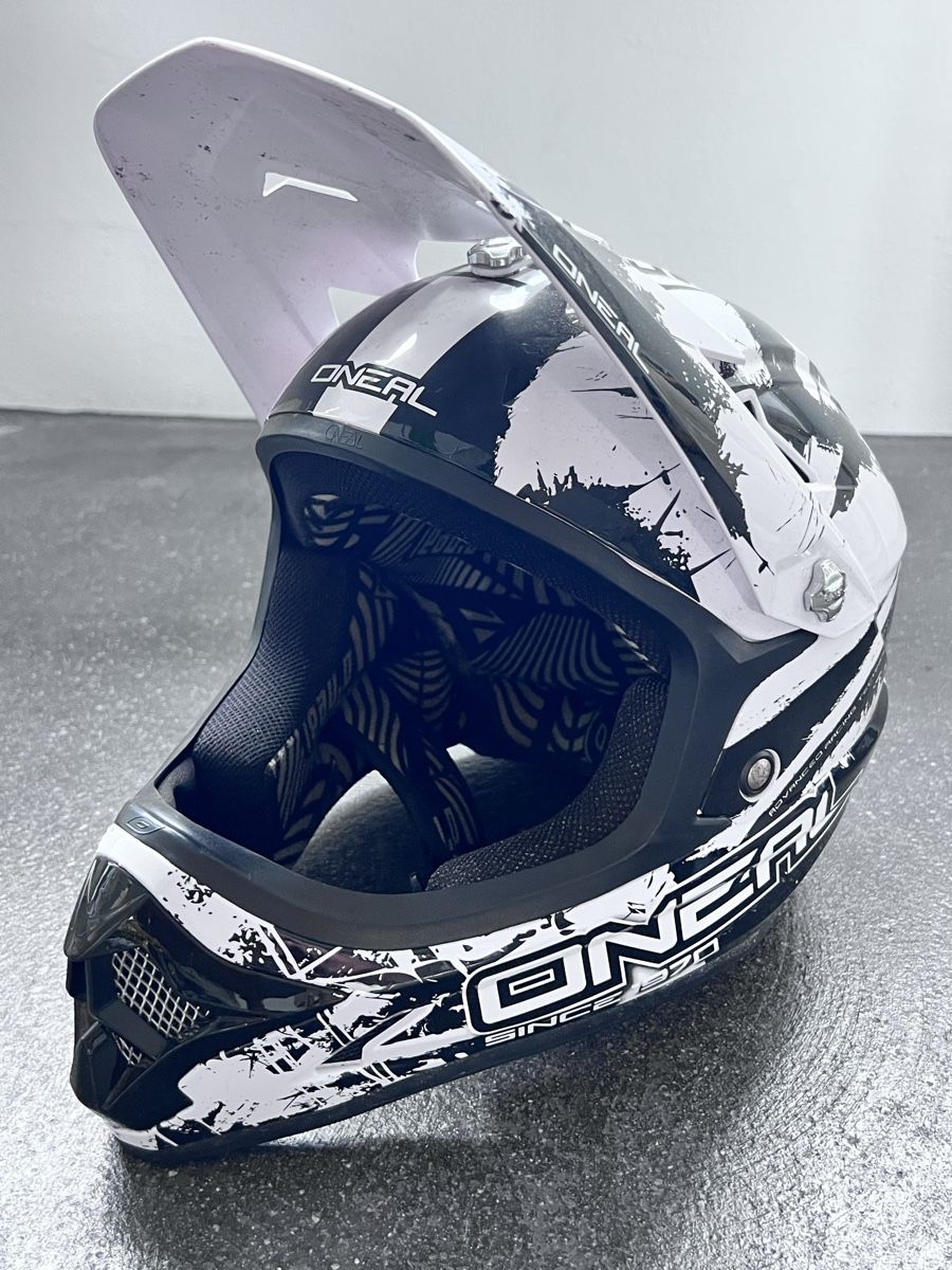 Caschi: O’NEAL-Fullface-/Downhillhelm – Usato da Lüsslingen venduto da Nirtak626