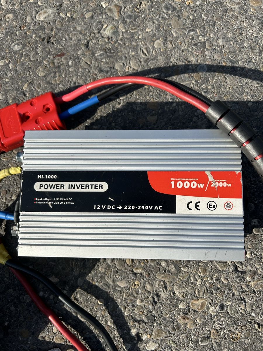 Onduleurs: Power Inverter 100O Watt – D'occasion à Rorschach par Scout