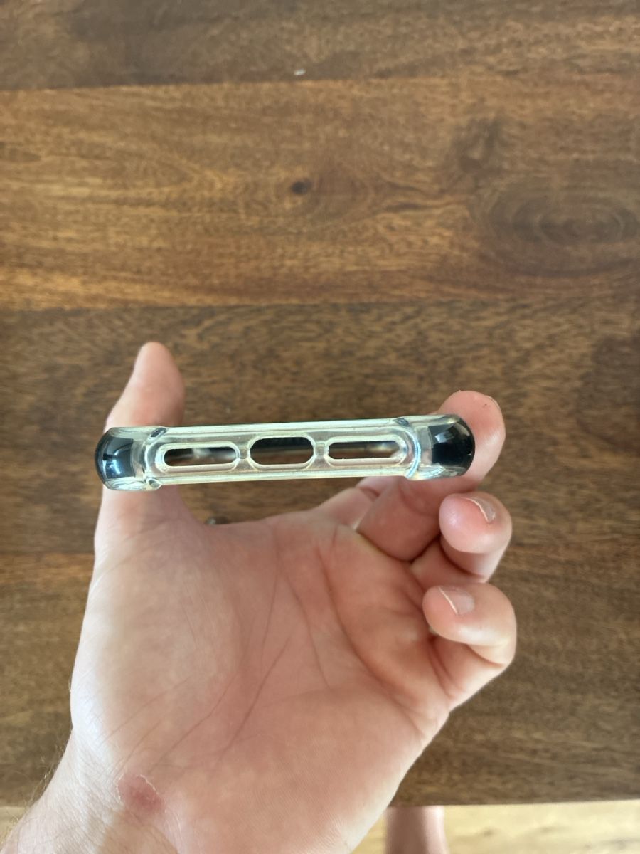 Cover & Protezioni schermo: iPhone 11 case One Piece Zoro transparent – Usato da Dietlikon venduto da henman325 3
