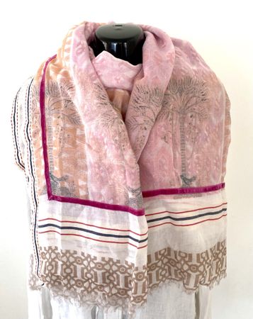 RUBICON Schal aus 100% Baumwolle – rosa gemustert